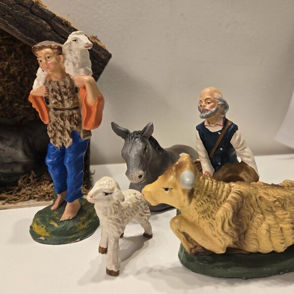 Vintage 15-piece, Nativity scene marked "Italy" (with creche) - Picture 9 of 14